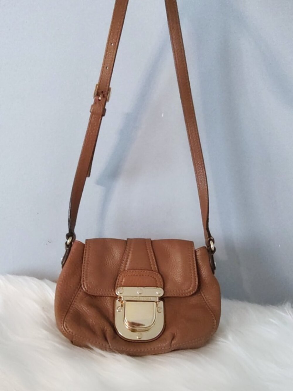 Michael Kors Charlton leather small crossbody adjustable strap EUC